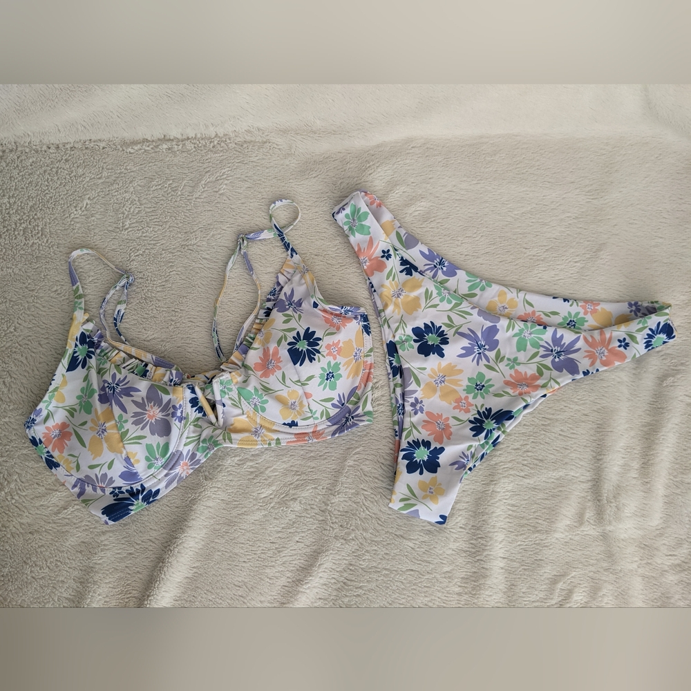Zaful Floral Bikini, New with liner, No Tags, Size US 8
